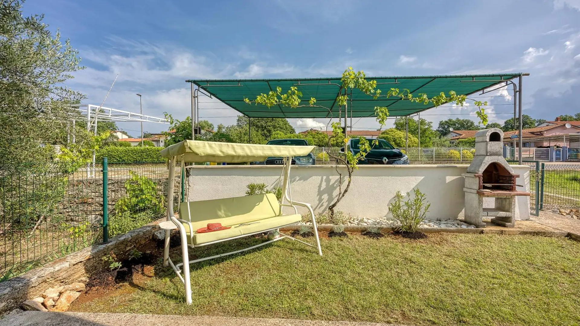 Villa Rondine Apartments - Happy Rentals Novigrad